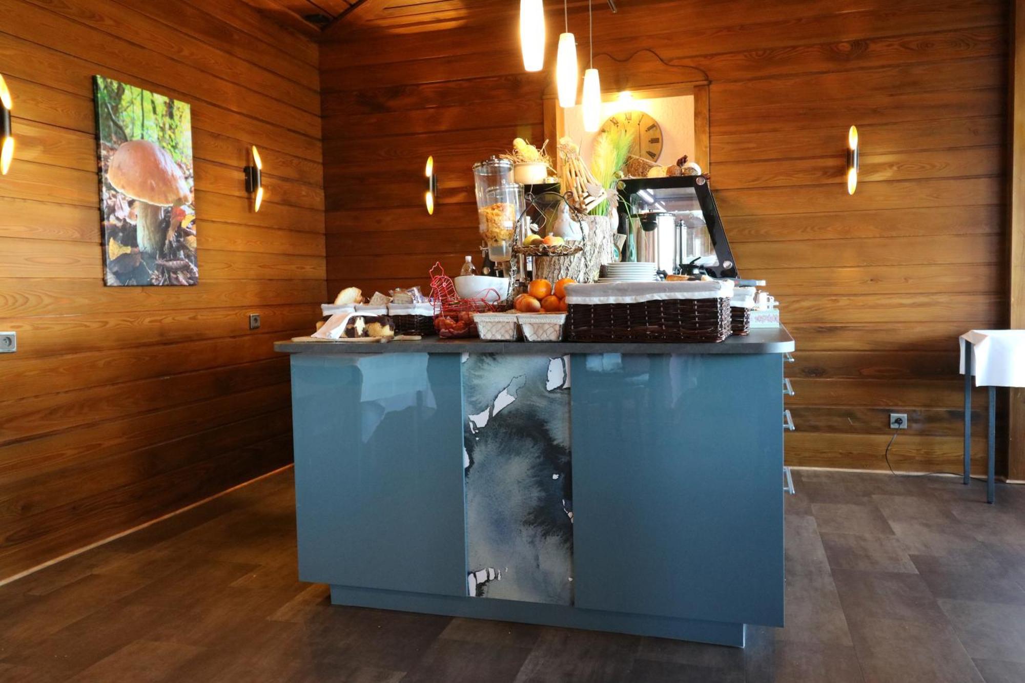 Hotel Restaurant Aux Trois Roses La Petite-Pierre Ngoại thất bức ảnh