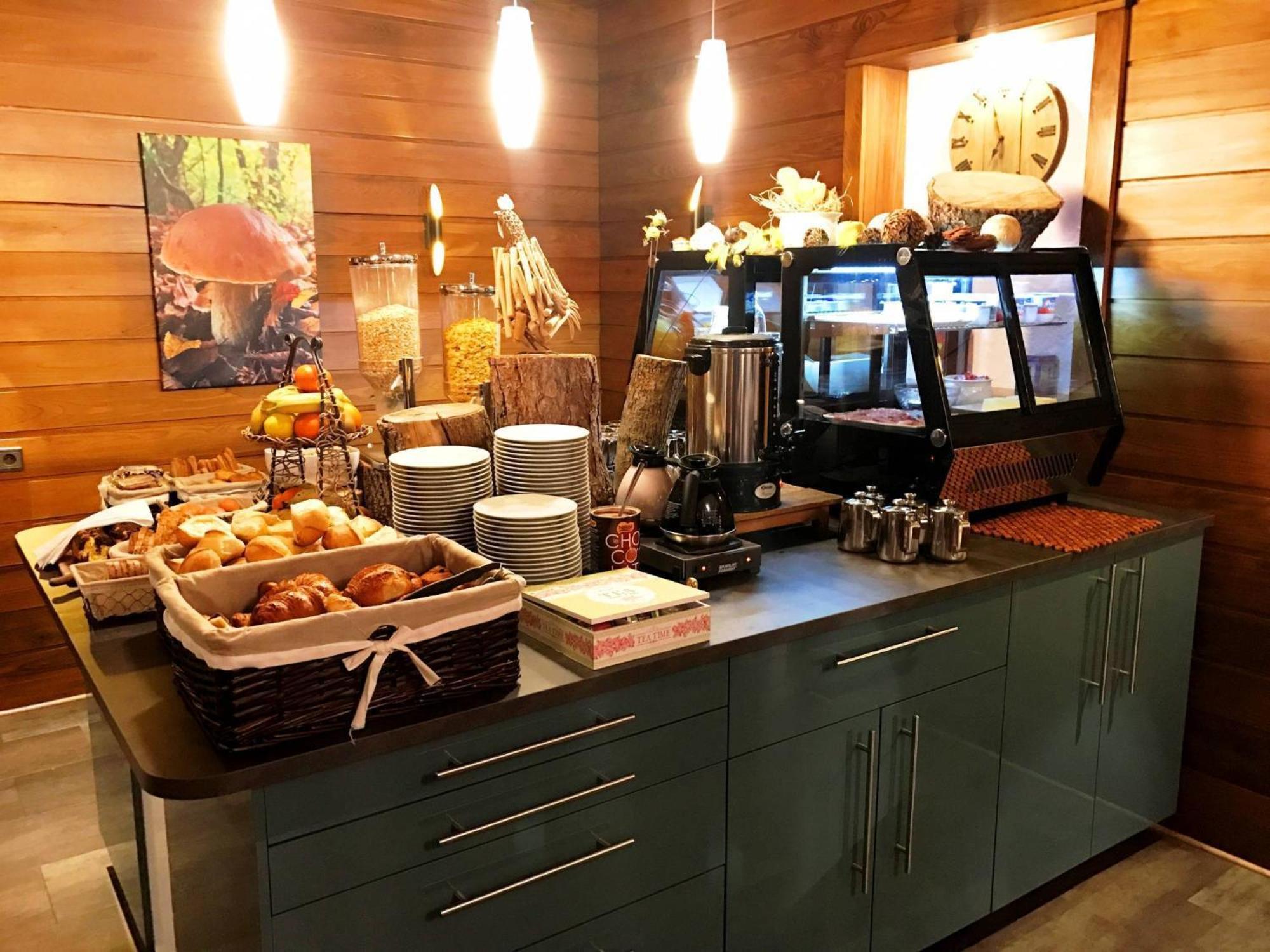 Hotel Restaurant Aux Trois Roses La Petite-Pierre Ngoại thất bức ảnh